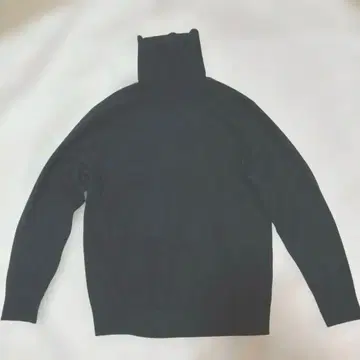 유니클로 캐시미어 100% 스웨터 블랙 M