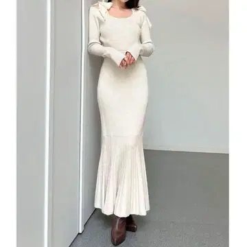 리젝시 빅 리본 니트 원피스 화이트 가을/겨울 걸리시 고급 양산