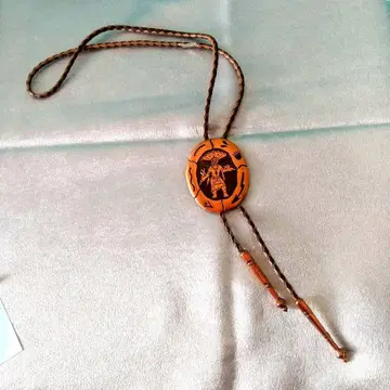 페루의 민족적 디자인 루프 타이