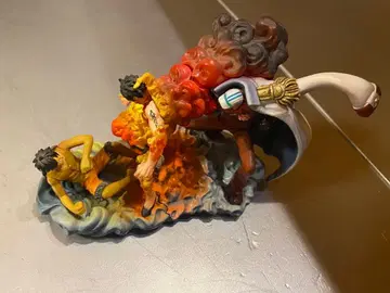 원피스 에이스와 루피 피규어