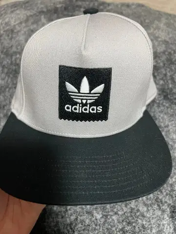 adidas 스케이트보딩 캡 화이트/블랙