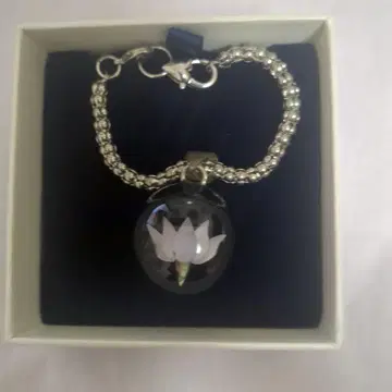 연꽃 디자인 목걸이