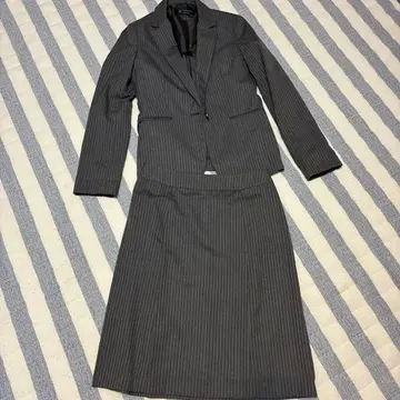 Brilliantsage 그레이 스트라이프 수트 세트