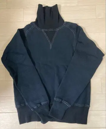 [새상품급] 쿠시맨 프리덤 터틀넥 맨투맨 S 26112