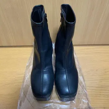 EVRIS 에브리리스 슬림 청키 부츠 S 사이즈