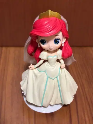 Qposket 아리엘 웨딩 드레스 피규어