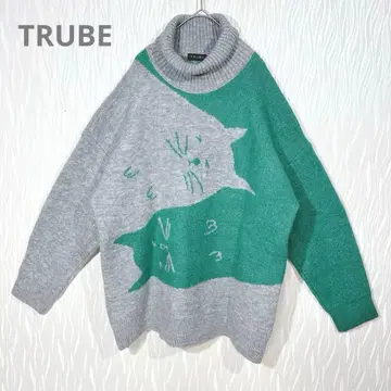 TRUBE (트루베) 고양이 패턴 터틀넥 니트 배색 루즈핏 고양이 애호가