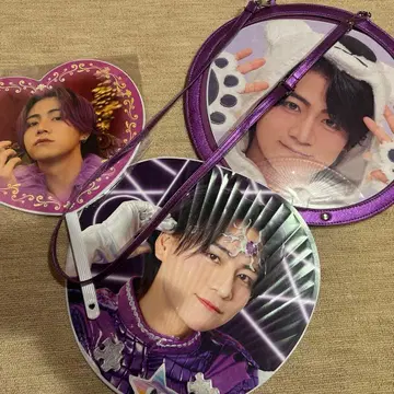 리얼 피스 느낌의 부채 케이스 부채