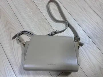 RANDIBOO 베이지 숄더백