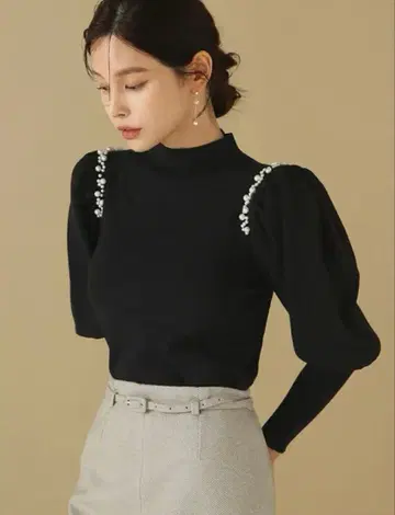 하프넥 펄 니트 블랙