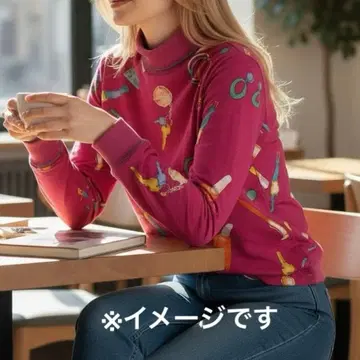 레오나르 스포츠 잡화 패턴 화장품 패턴 긴팔 니트 스웨터