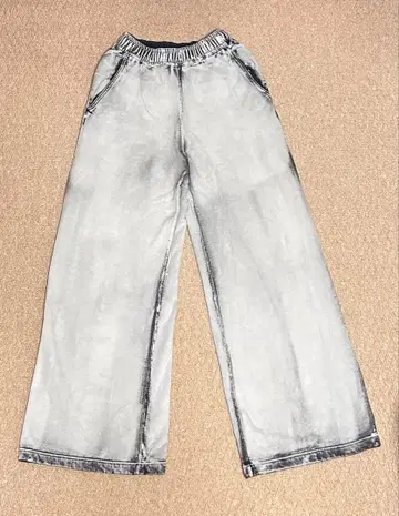 존 로렌스 설리번 블리치 맨투맨 와이드 팬츠