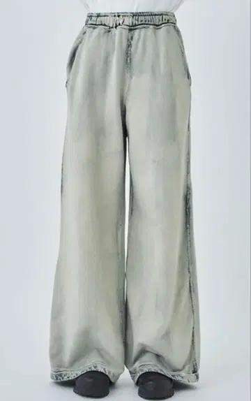 존 로렌스 설리번 블리치 맨투맨 와이드 팬츠