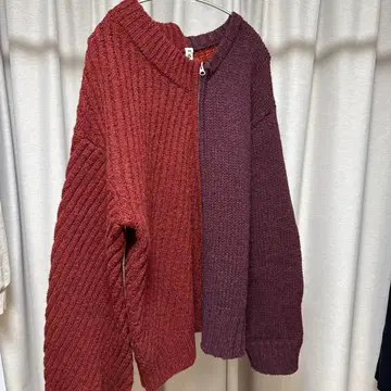 KOOI 바이컬러 니트 가디건