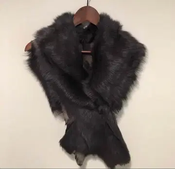 파피요네 그레이 퍼 숄 스톨