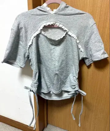 OLIVE des OLIVE 피그먼트 후디 상의 그레이