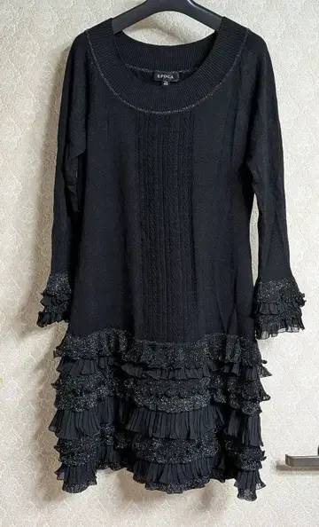 EPoca 블랙 프릴 원피스 ITL 40