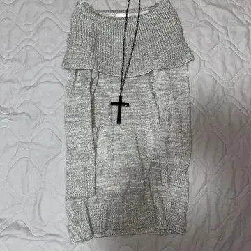 다크코켓 darkcoquette 그런지 다크코어 오프숄더 니트