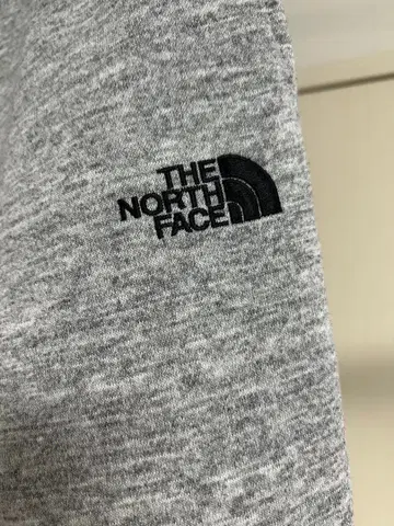 THE NORTH FACE 그레이 스웨트 팬츠