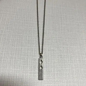 Paul Smith 목걸이 다이아몬드형