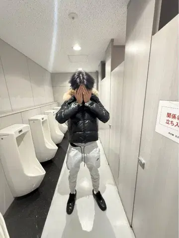 블랙 후드 부착 다운 자켓 M 퍼 다운 반질반질