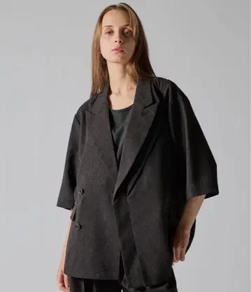 [ CLEL ] 린넨 블렌드 더블 라펠 반팔 테일러드 자켓