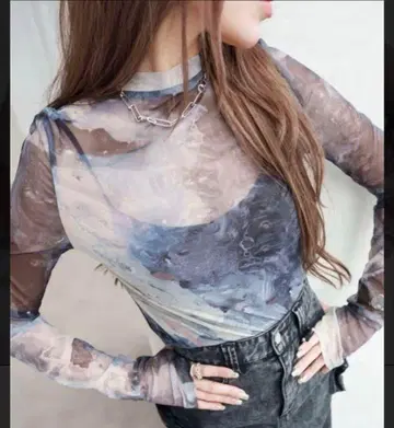 [ 미사용 ] Glam Lips 뉴앙스 sheer 상의