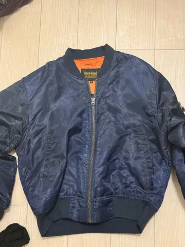 Warm Heart 네이비 MA-1 자켓 L 사이즈