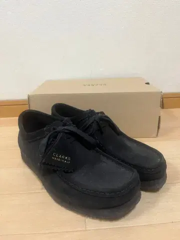 CLARKS 월라비 블랙 모카신
