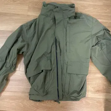 올리브 그린 밀리터리 자켓