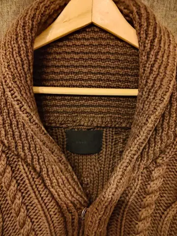 junhashimoto 브라운 케이블 짜임 가디건