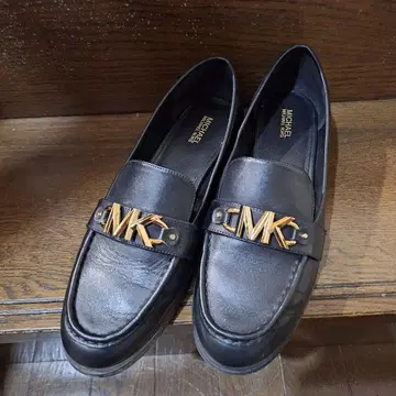 마이클코어스 로퍼 블랙 새상품급 사이즈 9 26.0cm