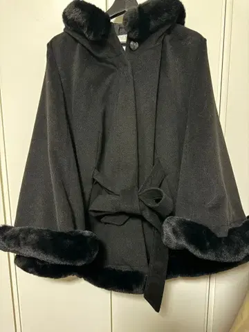 CBOIL MABEE 블랙 판초 M