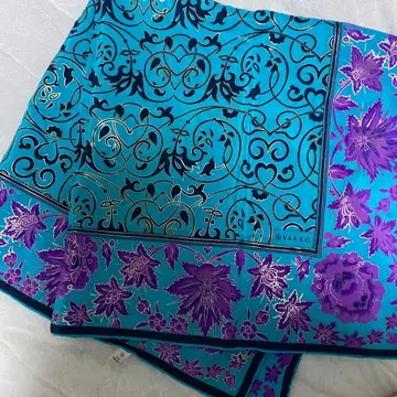 100% 실크 대형 스카프 터키 브랜드 VAKKO