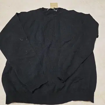 블랙 니트 스웨터 M / 기라로쉬