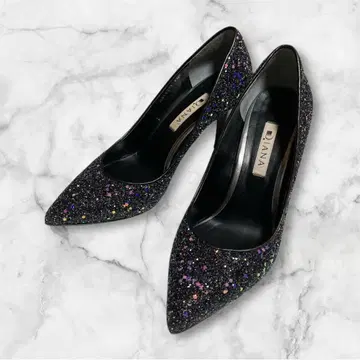 [새상품급] DIANA 다이애나 글리터 라메 펌프스 블랙 23.5cm