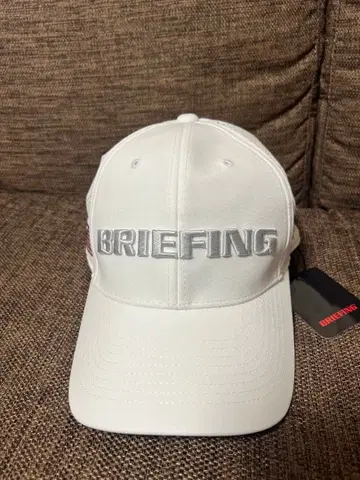 BRIEFING 화이트 메쉬 캡