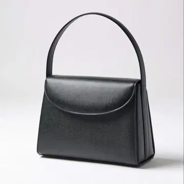 도쿄 소와르 블랙 포멀 핸드백 소가죽