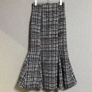 플레어 스커트 트위드 블랙 계열