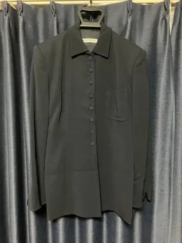 EMPORIO ARMANI 블랙 테일러드 자켓