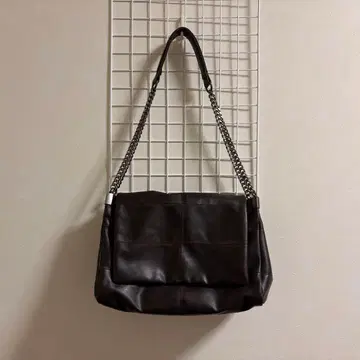 ZARA 플랩 락카 숄더백 브라운