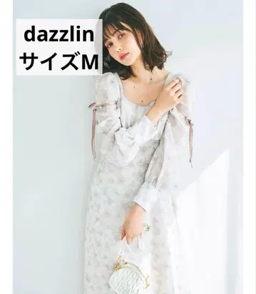 dazzlin 버블 플라워 파이핑 원피스 사이즈 M