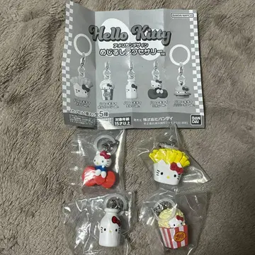 헬로키티 아메리칸 디자인 메지루시 액세서리