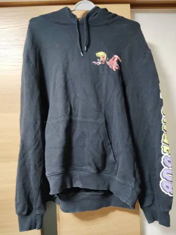 레어!! H&M 스펀지밥 콜라보 후드티 M 사이즈