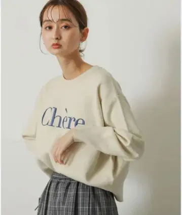 HEYUMM 로고 자수 스웨터 [ One ] 긴팔 니트 캐주얼