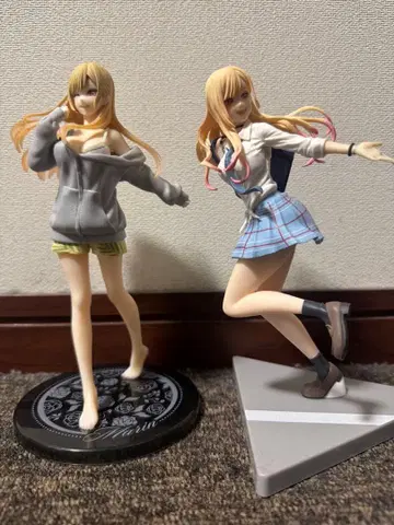 그 옷 갈아입기 인기 캐릭터는 사랑에 빠진다 피규어 2종 세트