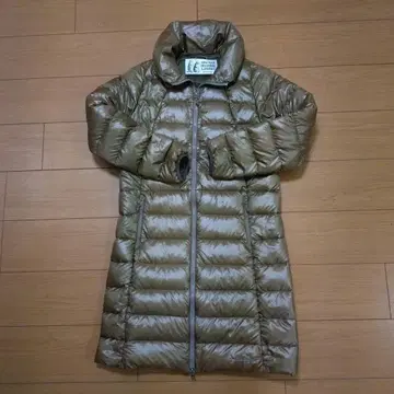 새상품급 Marmot 경량 다운 코트