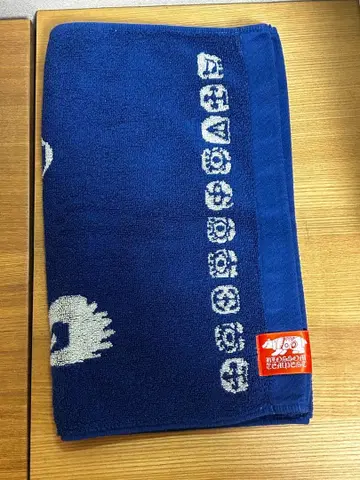 Eve 꽃보라 타월