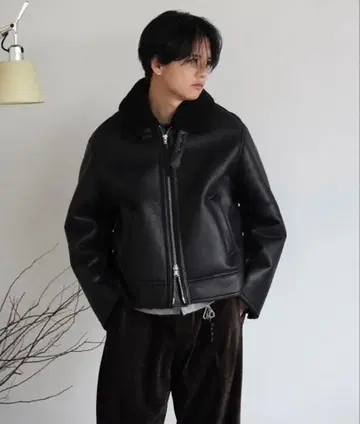 B-6 FAUX MOUTON BLOUSON