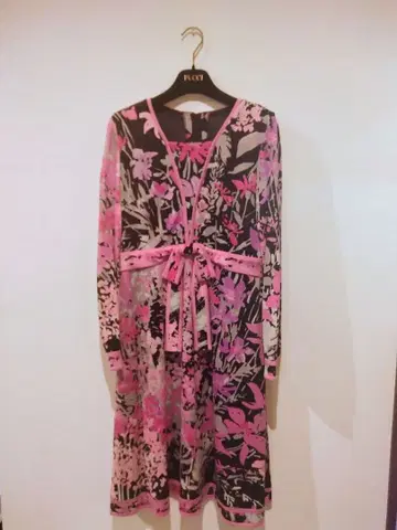 LEONARD 꽃무늬 무릎 기장 원피스 42 새상품급